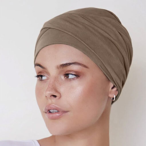 Zoya Turban hue - i farven Teak Brown