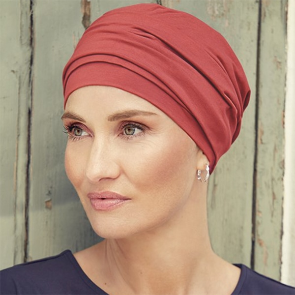 Rød Nomi turban fra Christine Headwear