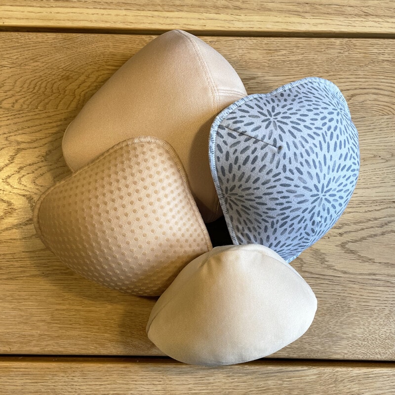 Stofproteser i flere farver og former