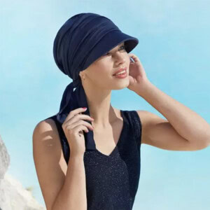 B.B. Briana solkasket - i farven mørkeblå