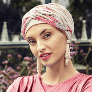 Scarlet Boho Sienna - Soft Beige and Red Glam fra House of Christine