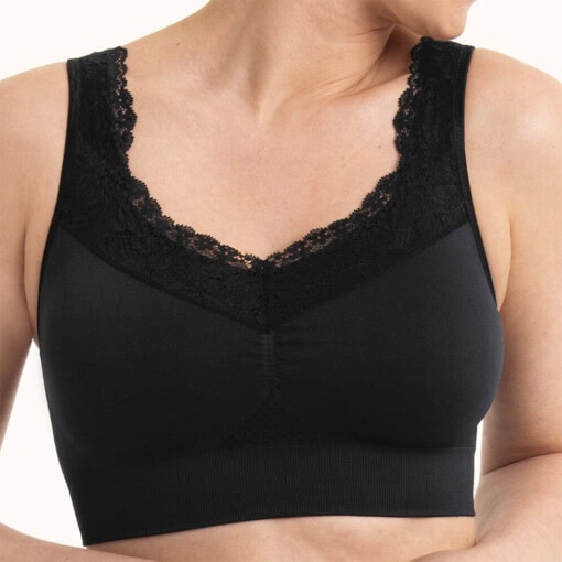 Lotta Lace BH med lomme fra Anita Care - her i farven sort